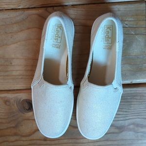 Keds slip on tennis shoes